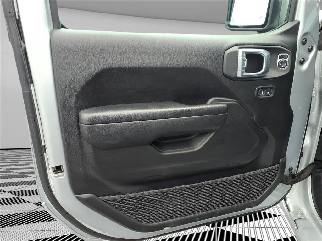 Certified 2023 Jeep Gladiator Sport AWD/4WD image 18