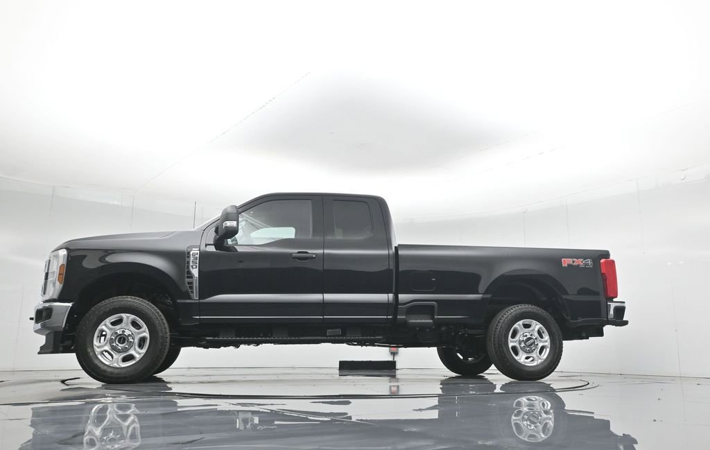 New 2026 Ford F350 XLT w/ FX4 Off-Road Package image 50