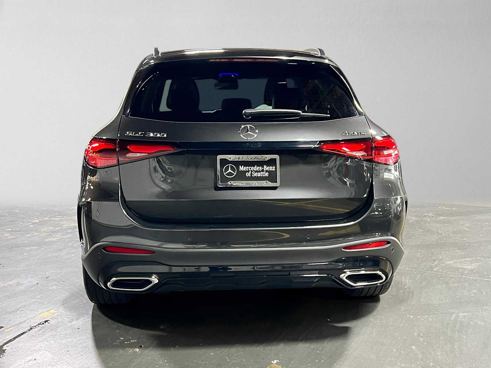 Used 2026 Mercedes-Benz GLC 300 4MATIC image 4