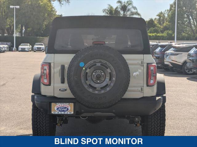 New 2025 Ford Bronco Badlands w/ Sasquatch Package AWD/4WD image 4