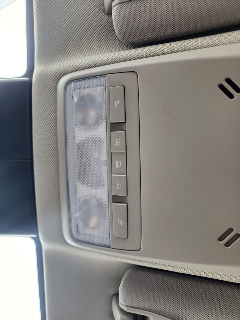 Certified 2022 Buick Encore Preferred image 49