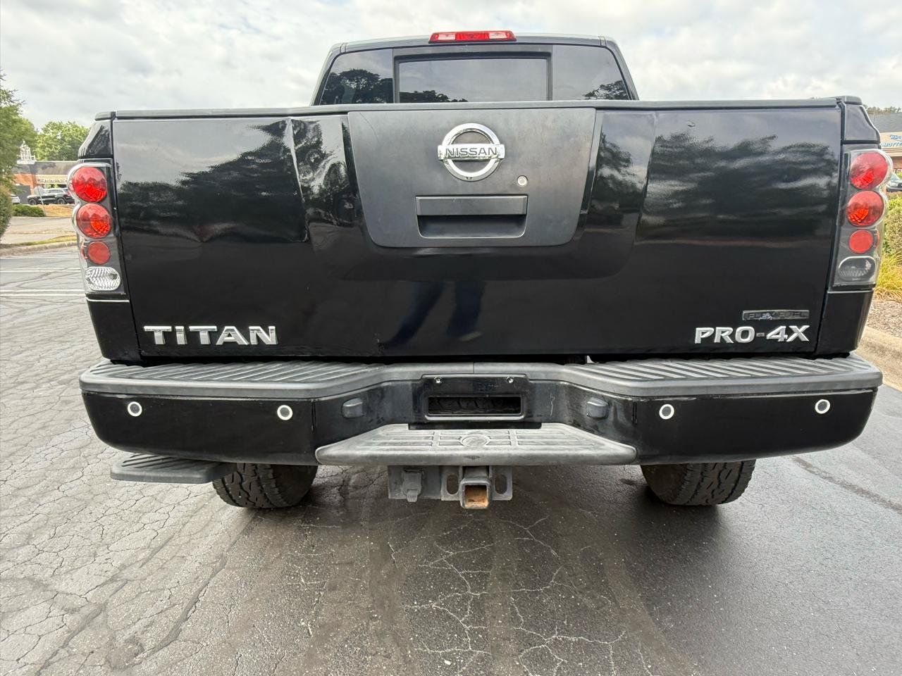 Used 2011 Nissan Titan PRO-4X w/ Pro-4x Technology Pkg AWD/4WD image 7
