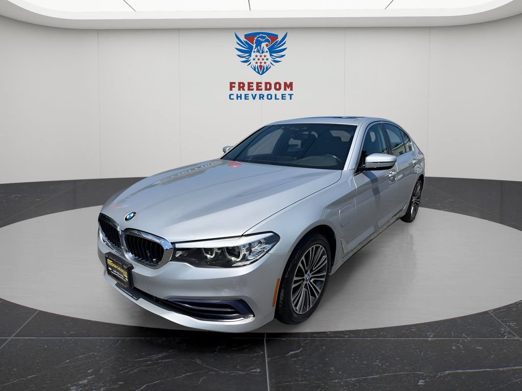 Used 2019 BMW 530e xDrive w/ Convenience Package AWD/4WD video 1