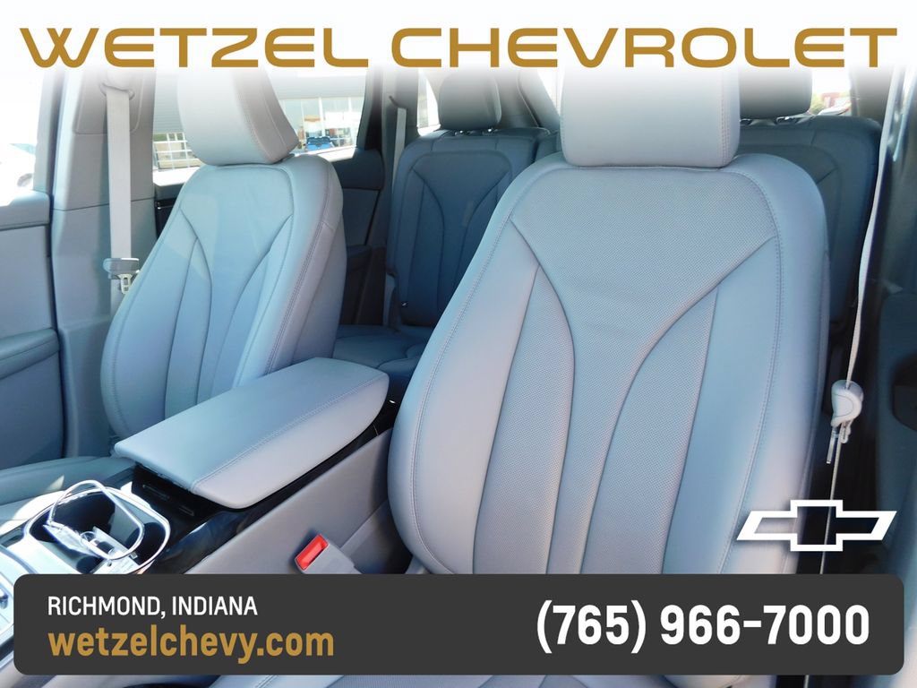 Used 2023 Lincoln Nautilus Reserve AWD/4WD image 16