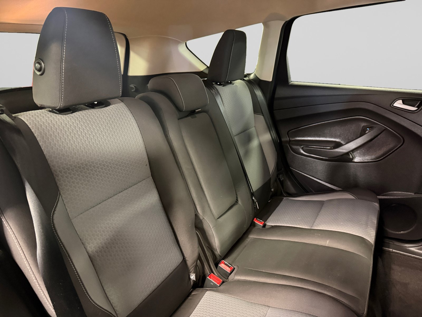 Used 2017 Ford Escape SE AWD/4WD image 23