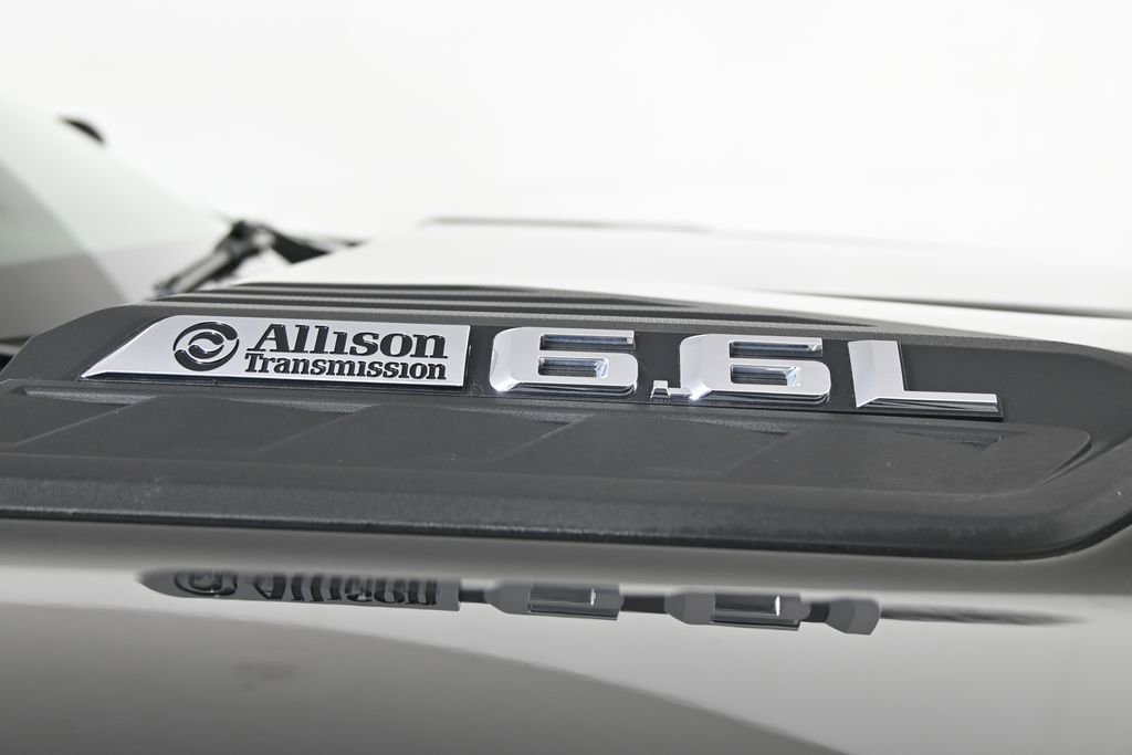 Used 2025 Chevrolet Silverado 3500 W/T image 13