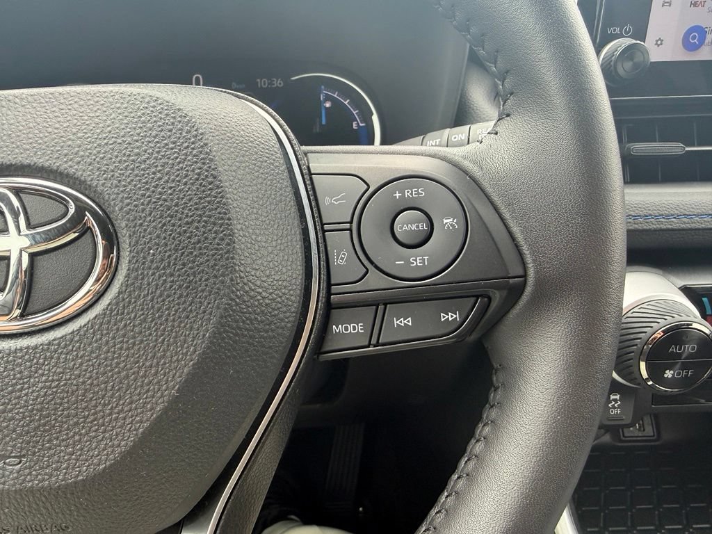 Certified 2025 Toyota RAV4 SE AWD/4WD image 19
