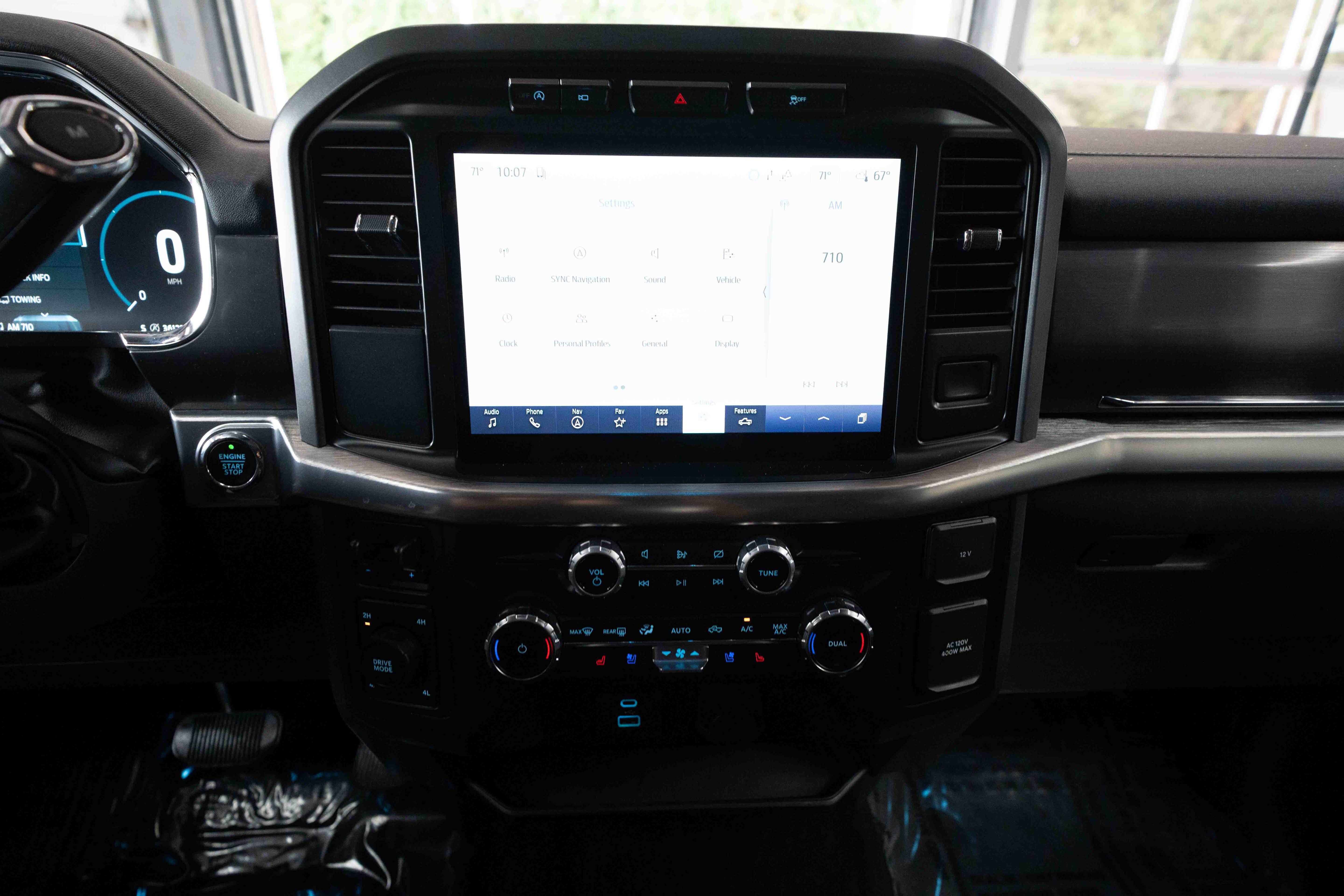 Used 2022 Ford F150 Lariat w/ Equipment Group 501A Mid AWD/4WD image 17