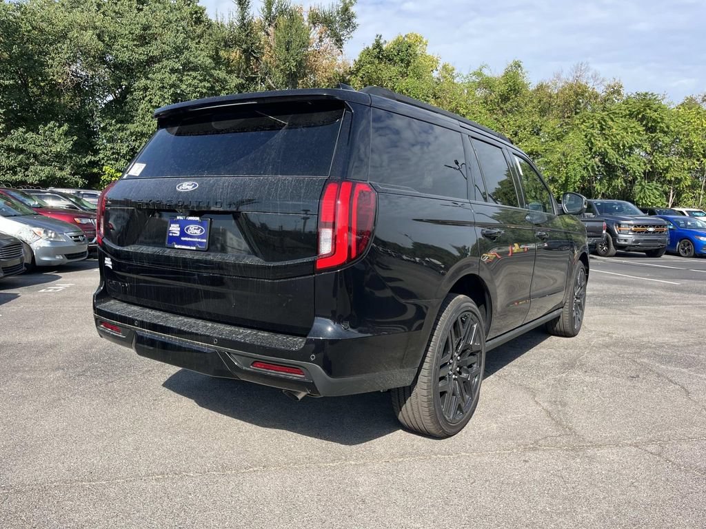 New 2027 Ford Expedition Platinum w/ Stealth Performance Package AWD/4WD image 3