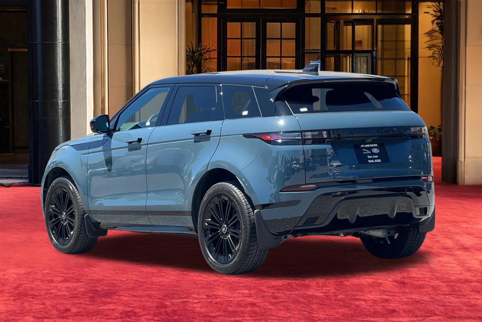 Certified 2026 Land Rover Range Rover Evoque Dynamic SE AWD/4WD image 3