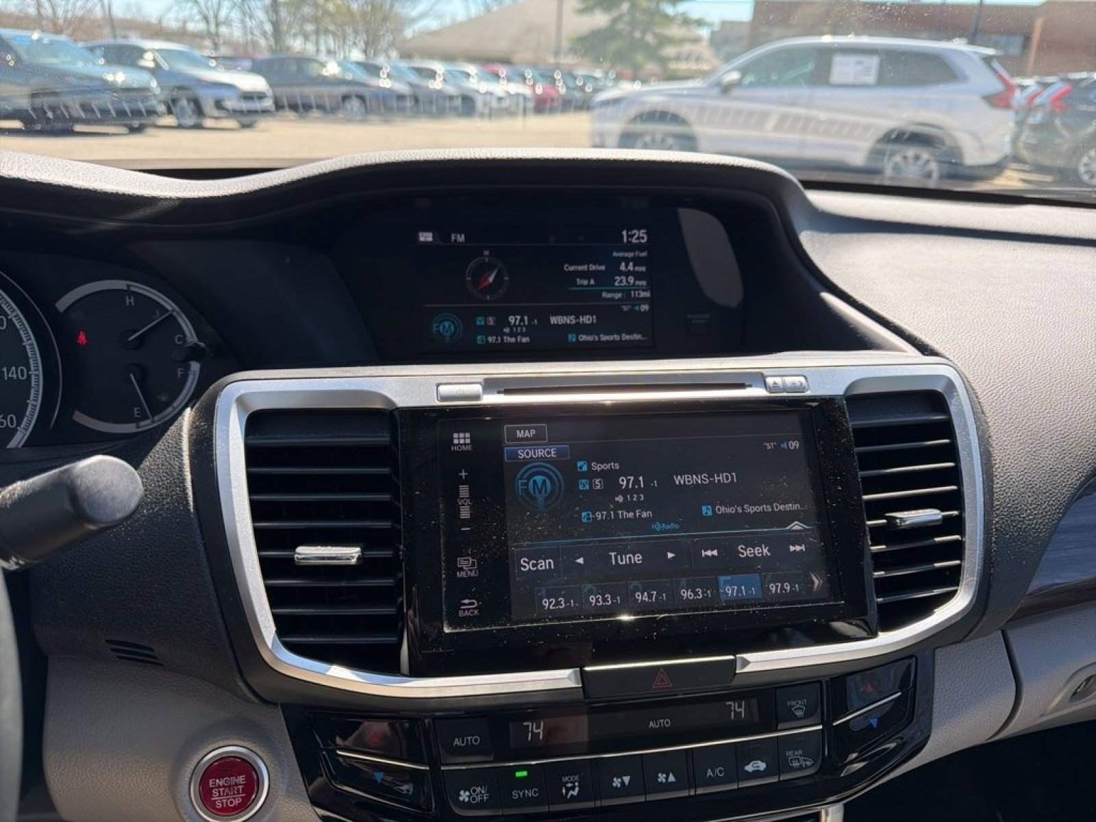 Used 2017 Honda Accord EX-L image 14