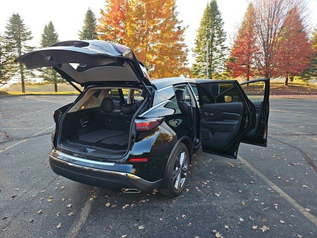 Used 2024 Nissan Murano Platinum w/ Cargo Package image 34
