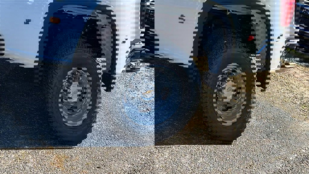 New 2026 Chevrolet Silverado 3500 W/T image 9