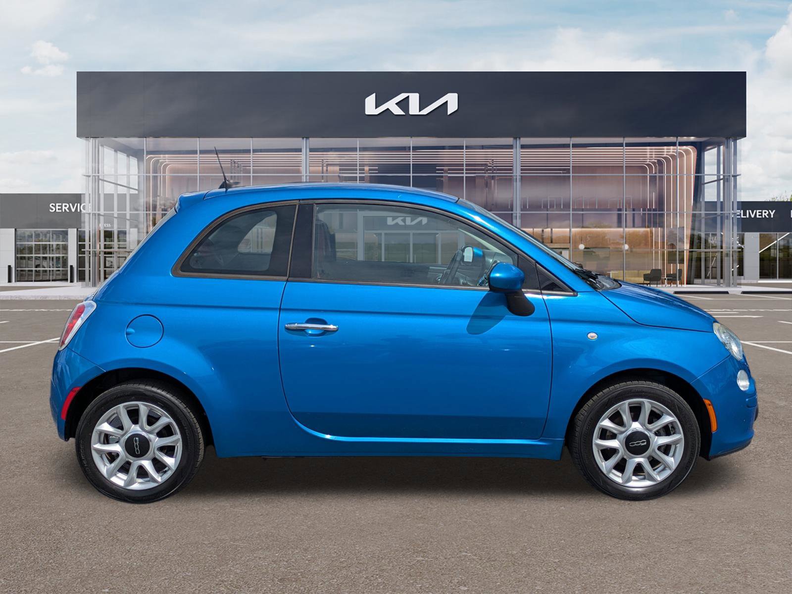 Used 2017 FIAT 500 Pop image 3