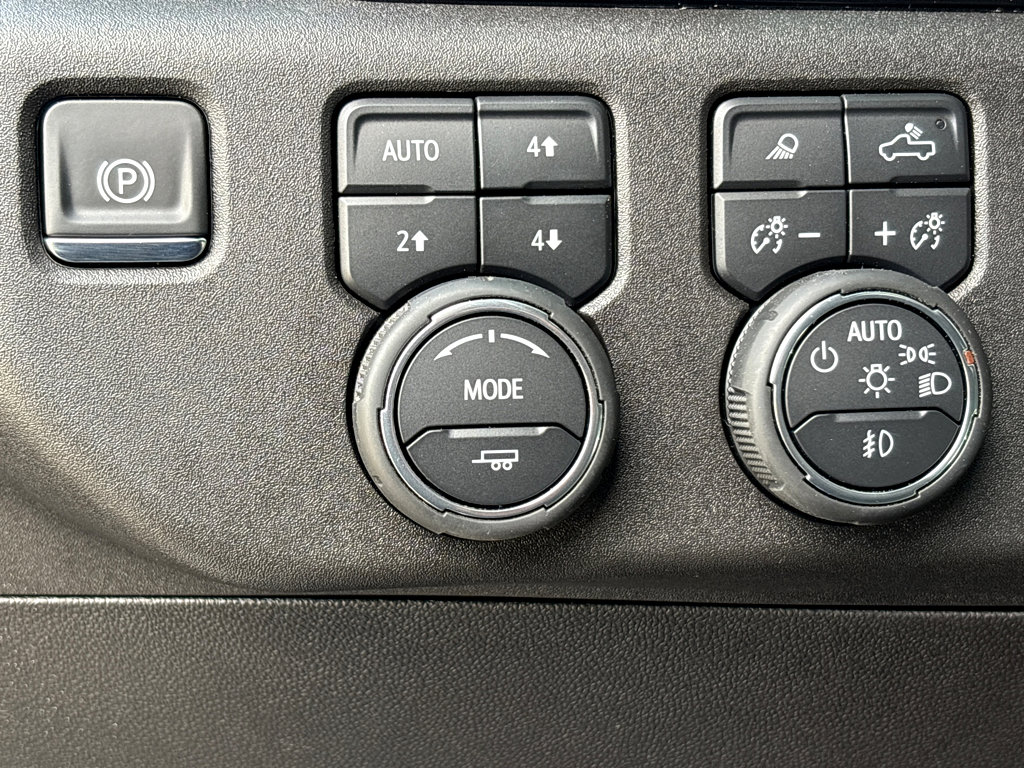 Used 2026 Chevrolet Silverado 1500 High Country w/ Midnight Edition image 9