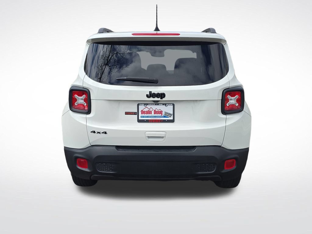 Used 2023 Jeep Renegade Latitude AWD/4WD image 4