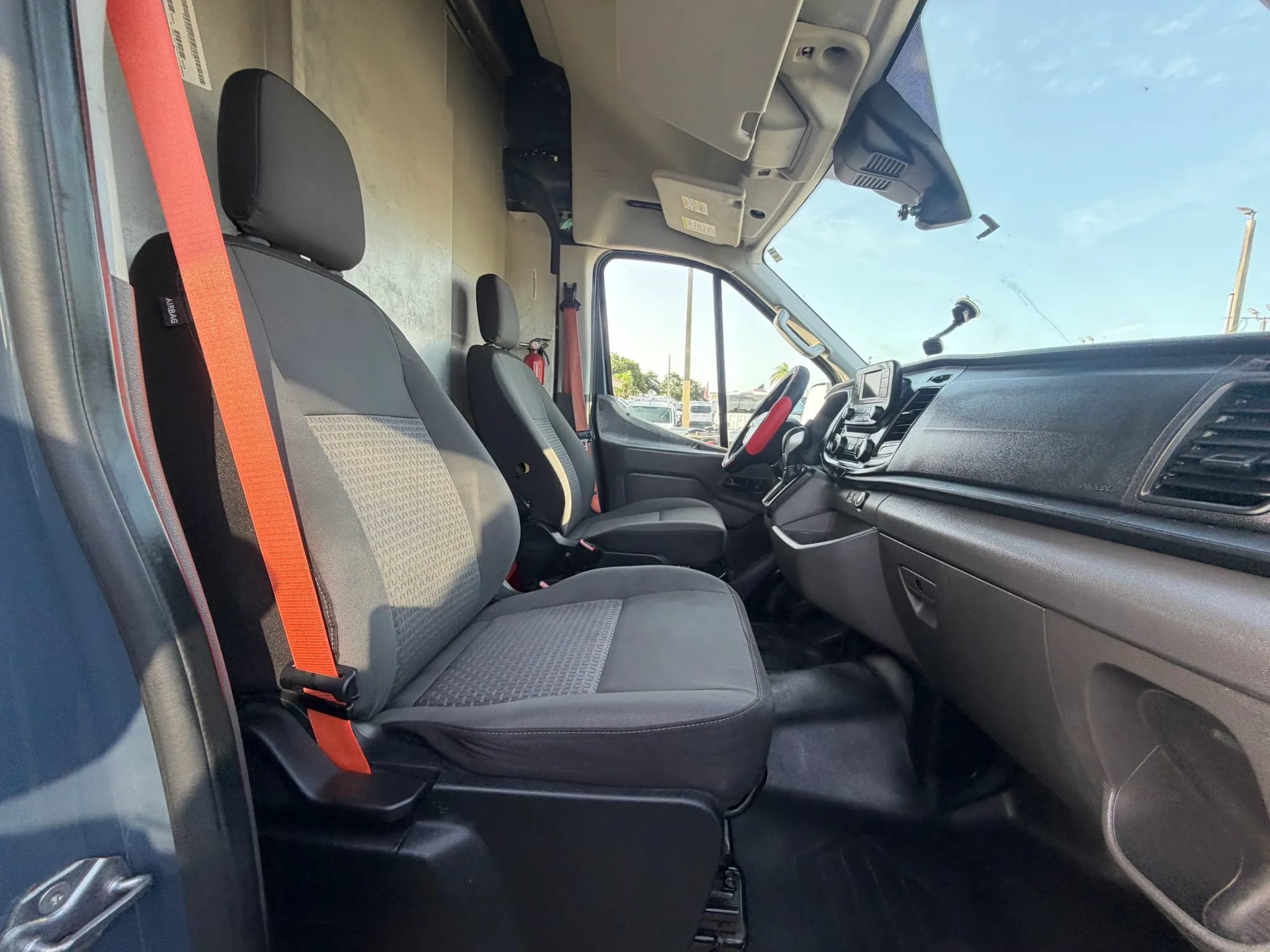Used 2020 Ford Transit 250 148 High Roof Extended RWD image 17