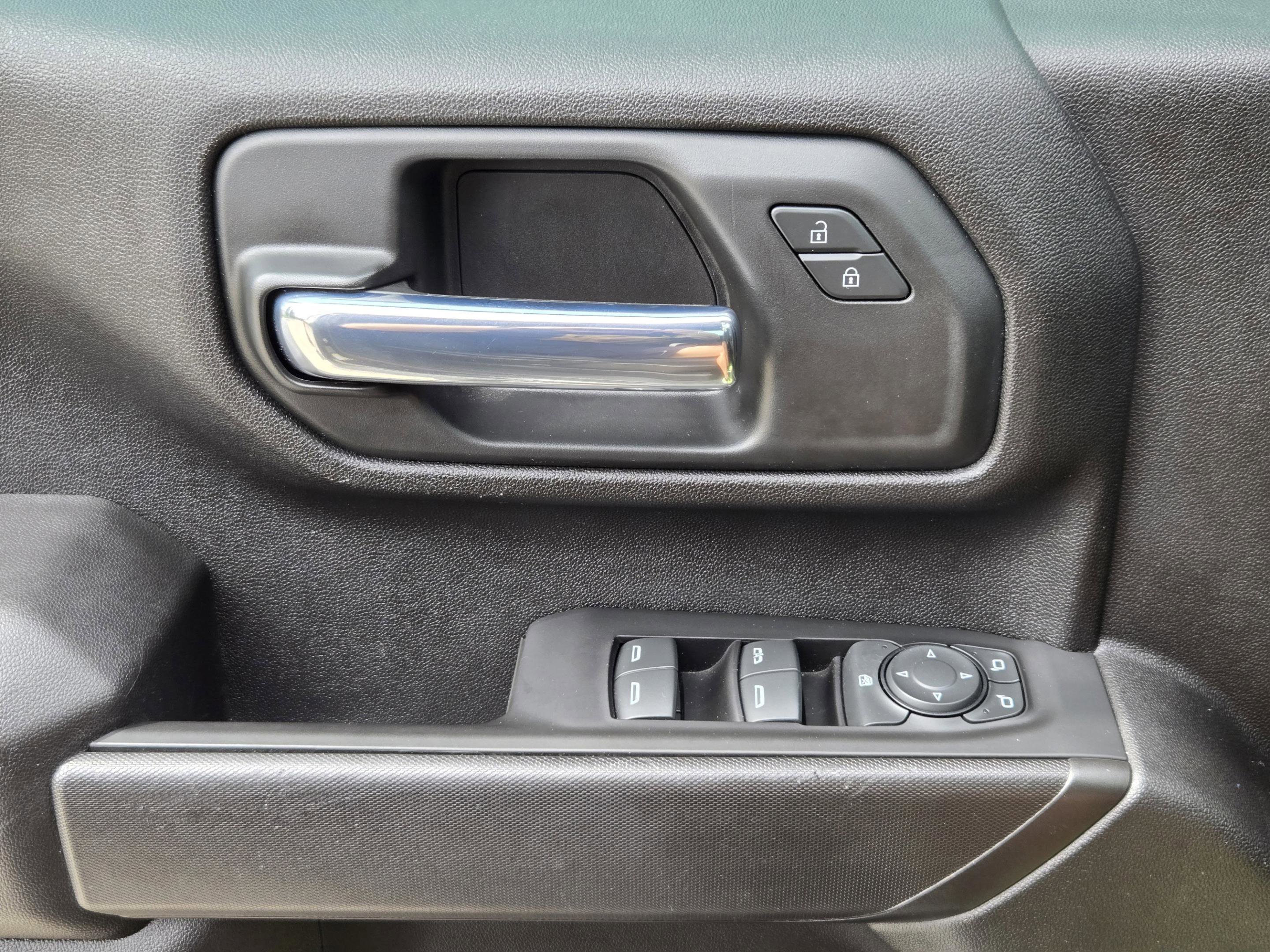 Used 2023 Chevrolet Silverado 2500 Custom w/ Custom Value Package image 20