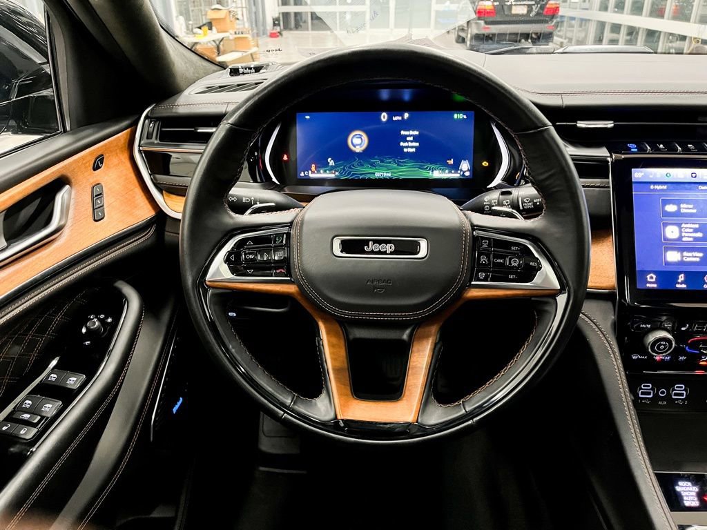 Used 2022 Jeep Grand Cherokee Summit image 18