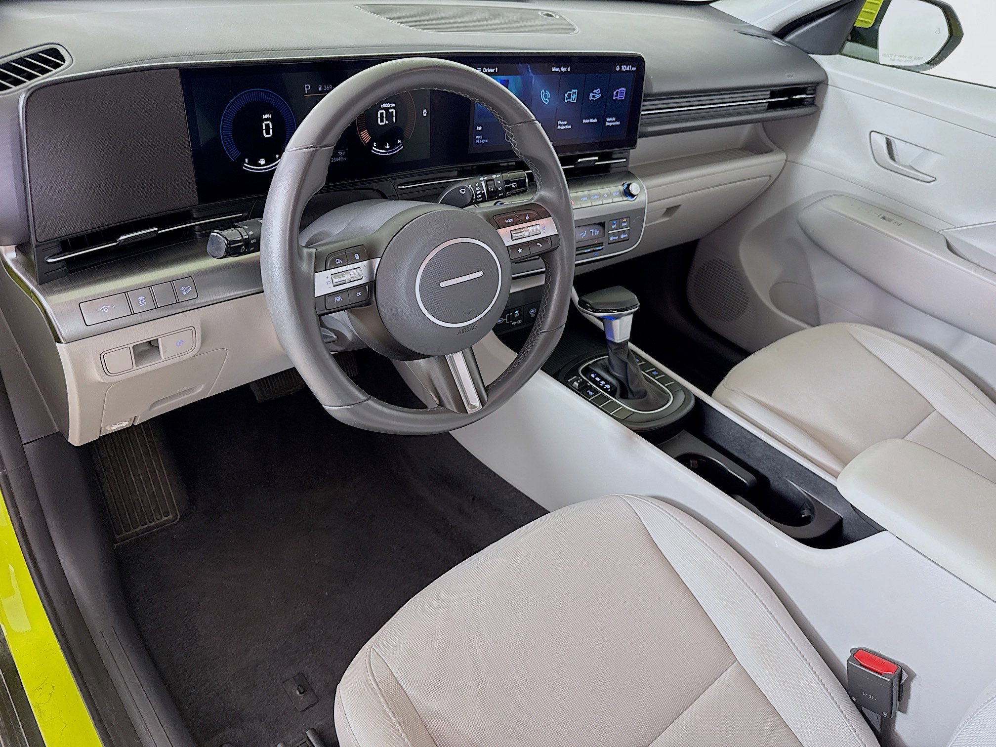 Used 2025 Hyundai Kona SEL image 8