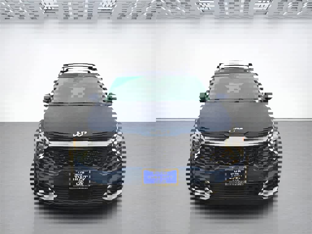 Used 2023 Kia Sportage EX image 2