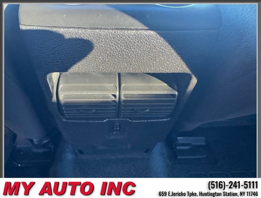 Used 2010 Ford Explorer Sport Trac XLT image 16