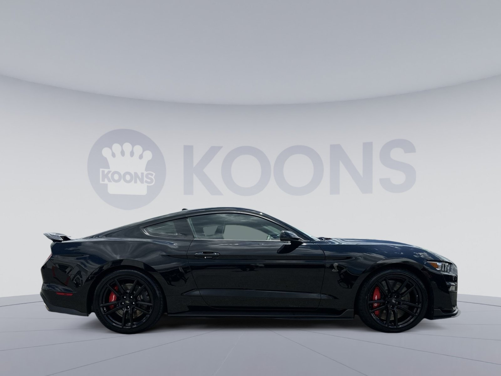 Used 2020 Ford Mustang Shelby GT500 w/ Technology Package RWD image 12