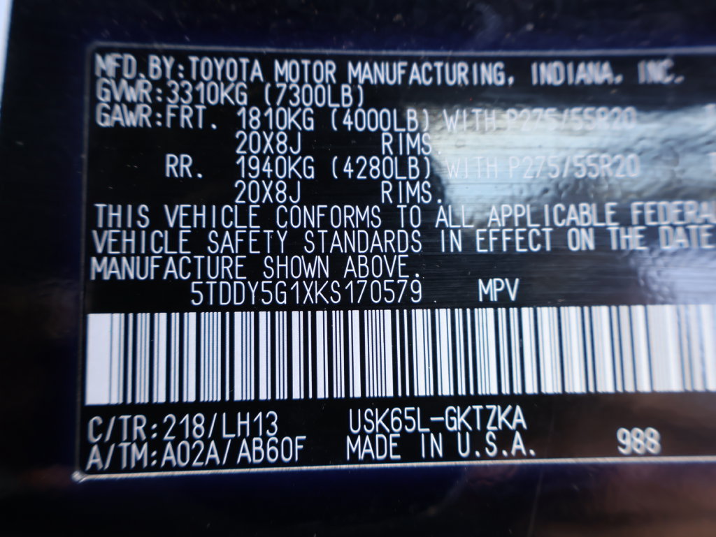 Used 2019 Toyota Sequoia Platinum AWD/4WD image 40