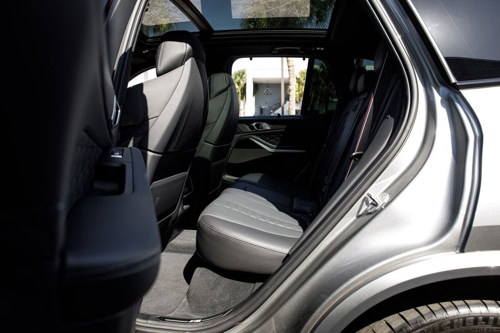 Used 2022 BMW X5 M w/ Competition Package 2 image 43