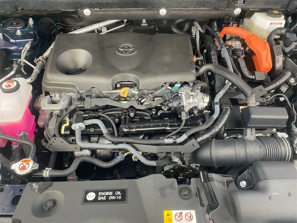 Used 2025 Toyota RAV4 XLE image 18