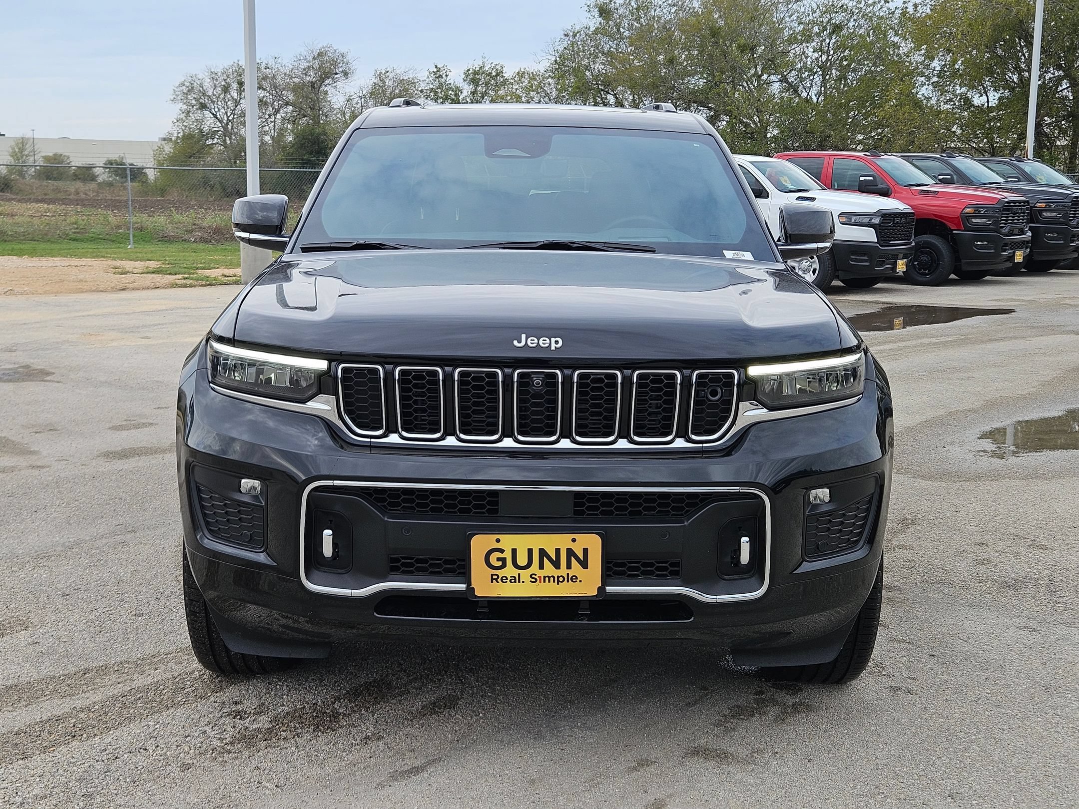 New 2025 Jeep Grand Cherokee L Overland w/ Advanced Protech Group III AWD/4WD image 8