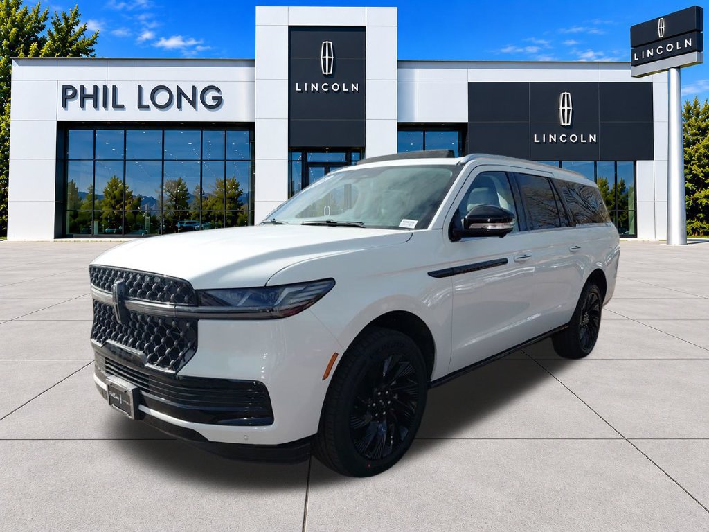 New 2026 Lincoln Navigator L Black Label AWD/4WD image 3