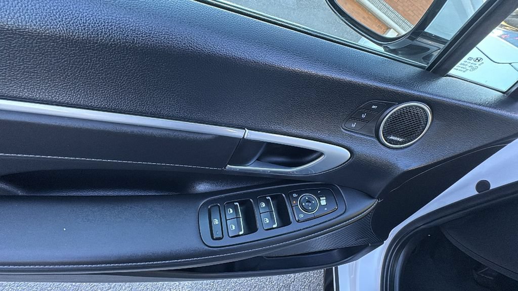 Used 2025 Hyundai Sonata Limited FWD image 12