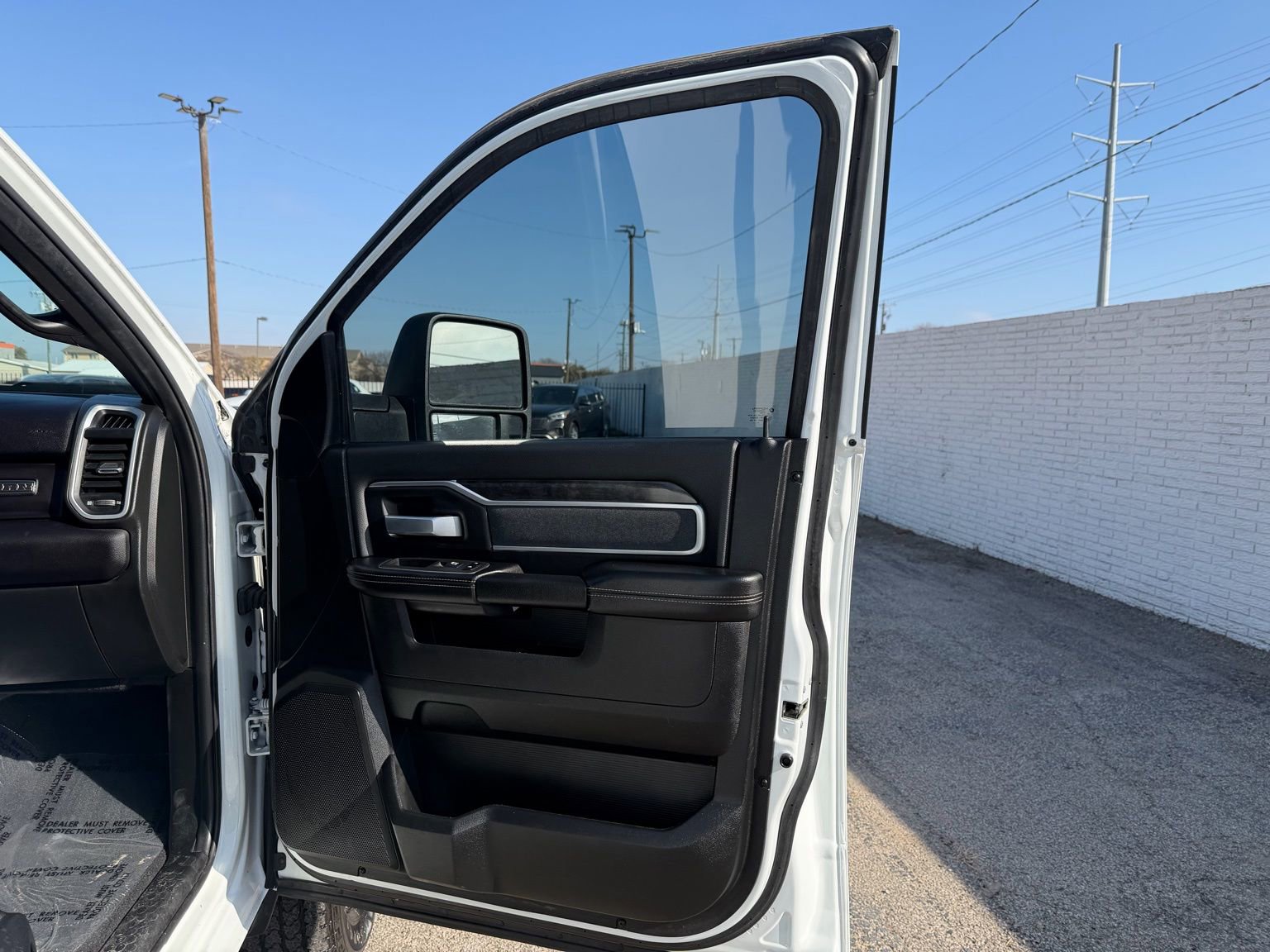 Used 2023 RAM 3500 Big Horn w/ Night Edition image 24