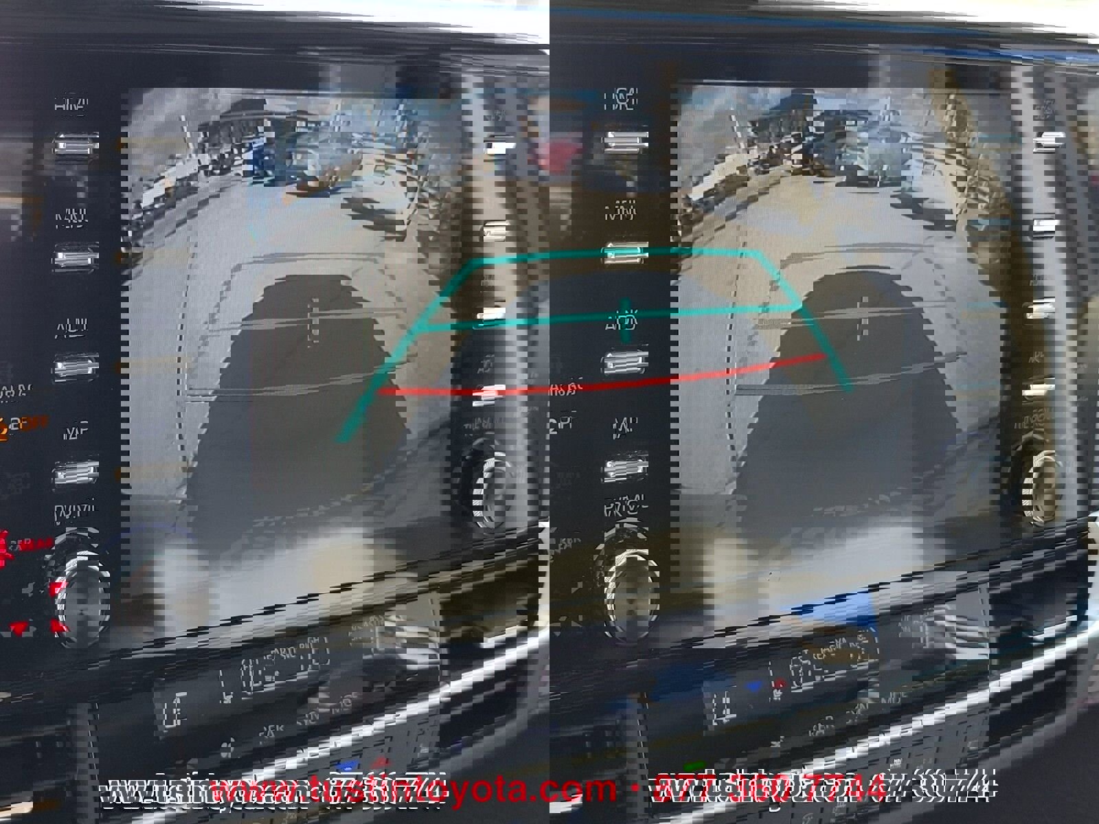 Certified 2023 Toyota Sienna XLE w/ XLE Plus Package FWD image 24