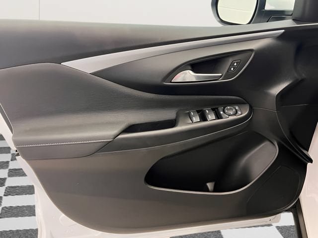 Certified 2025 Buick Envista Preferred FWD image 14