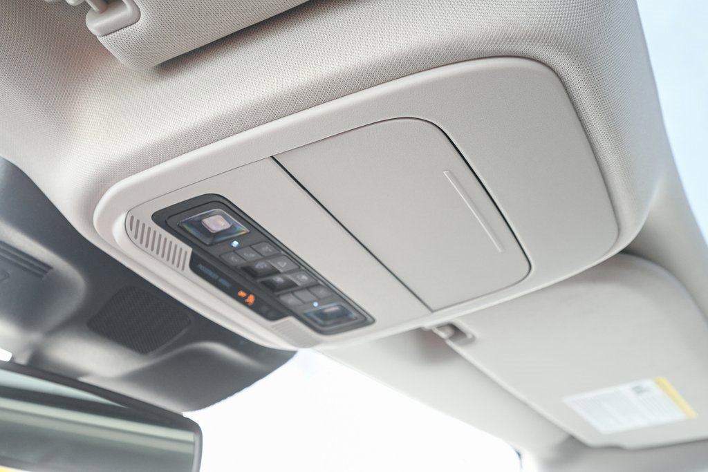 Certified 2025 Ford Expedition Active image 36