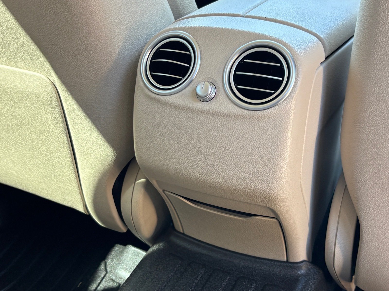 Used 2019 Mercedes-Benz GLC 300 image 31