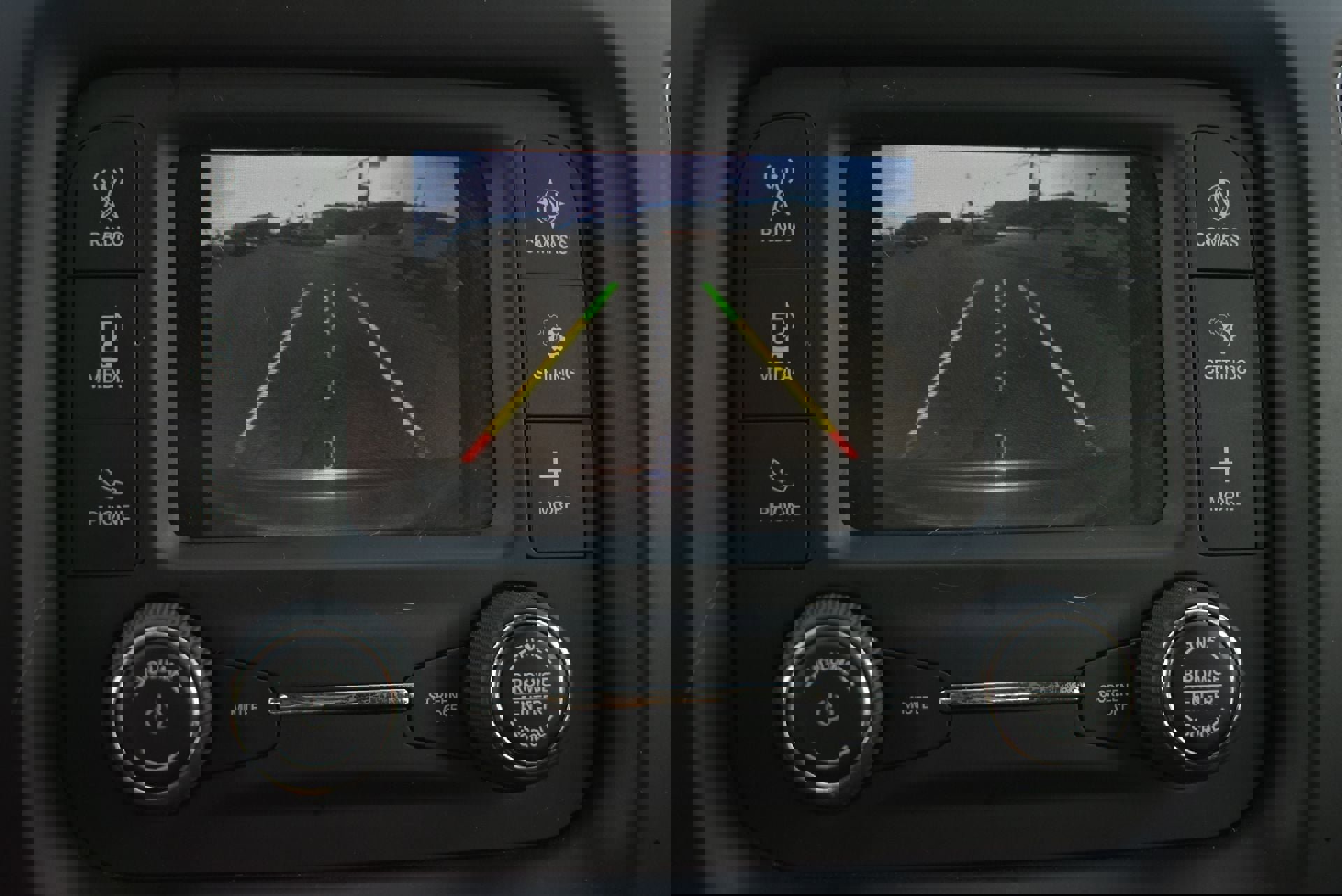 Used 2018 Jeep Compass Latitude w/ Cold Weather Group image 23