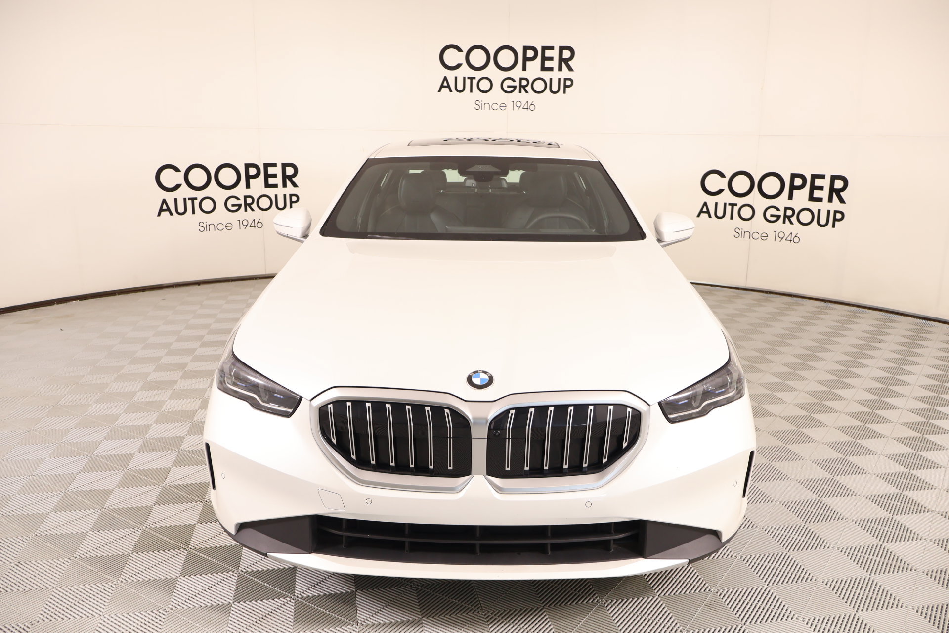 Used 2026 BMW 530i RWD image 10