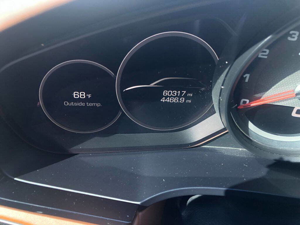 Used 2019 Porsche Cayenne Turbo w/ Sportdesign Package image 28