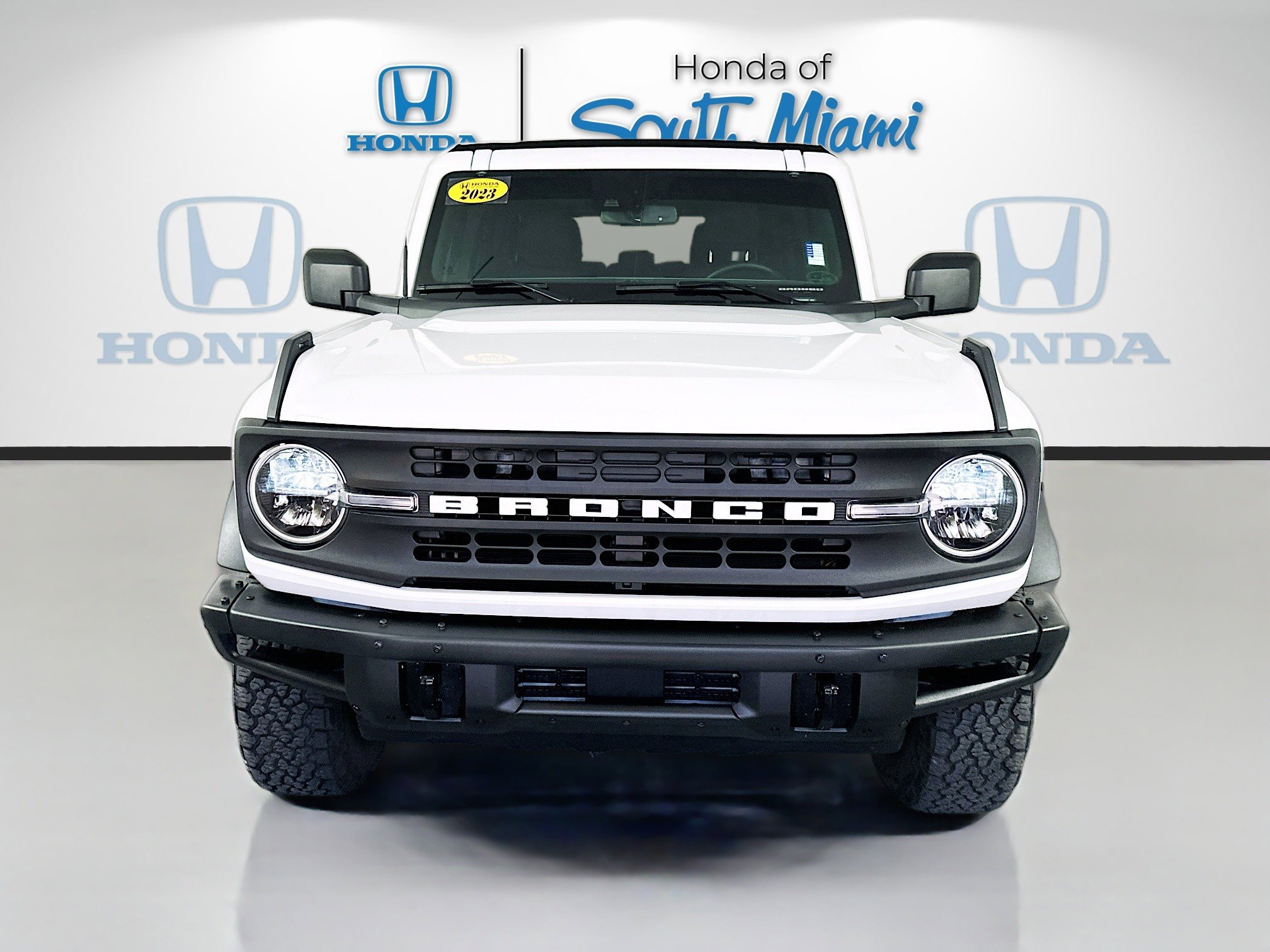 Used 2023 Ford Bronco Black Diamond image 2