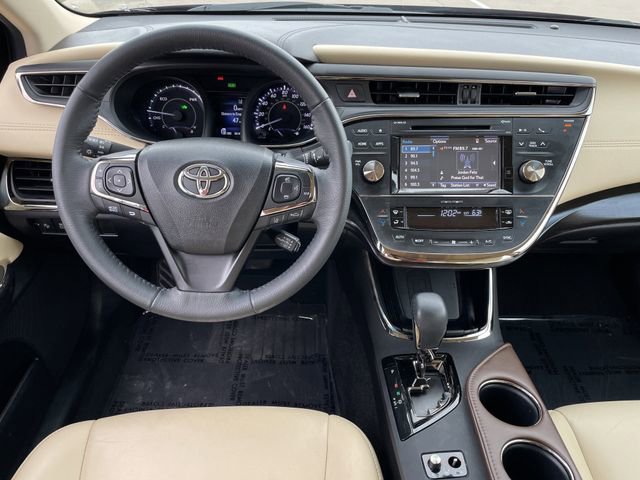 Used 2018 Toyota Avalon XLE Premium FWD image 11