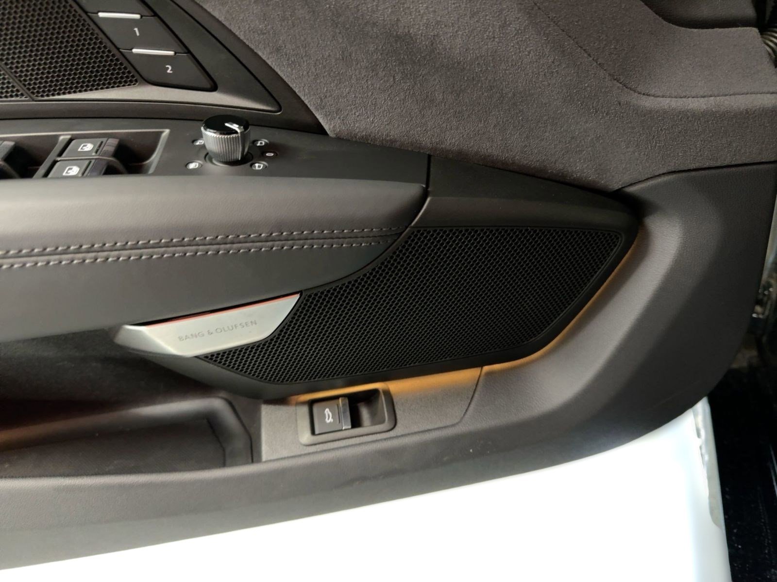 Certified 2023 Audi RS e-tron GT w/ Carbon Performance Package image 21