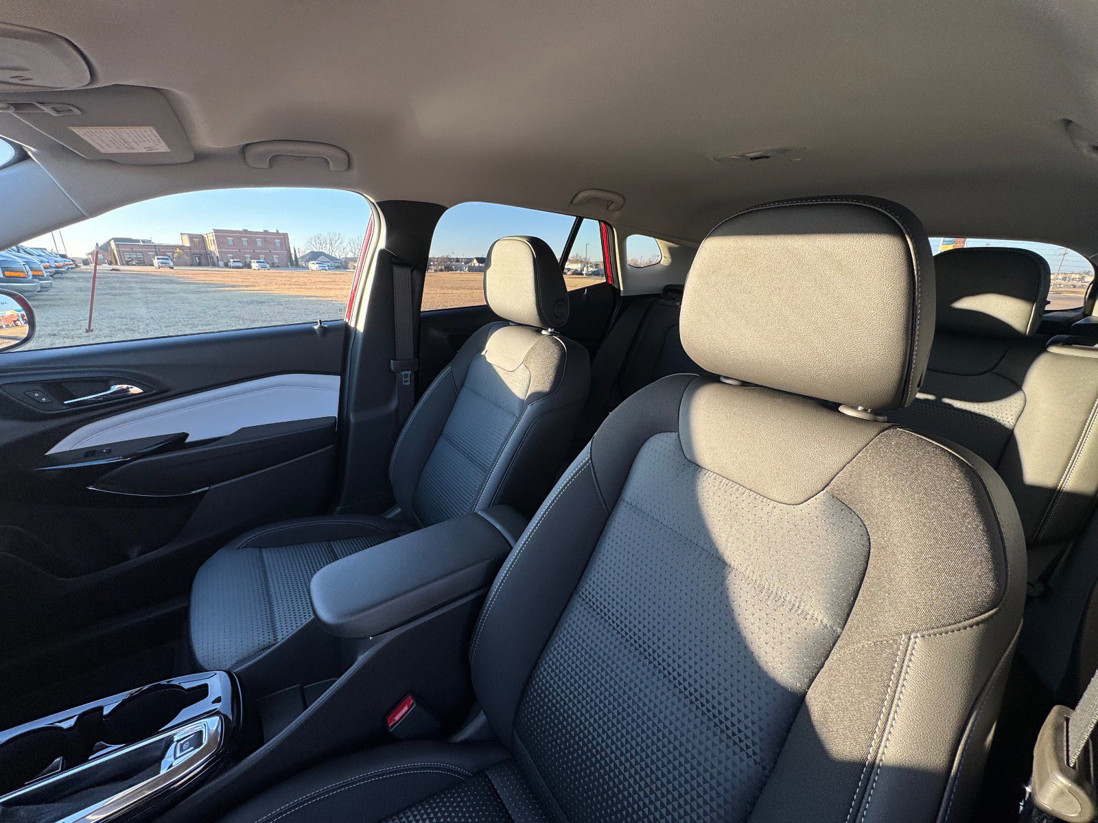 New 2026 Chevrolet Trax LT w/ Driver Confidence Package image 10