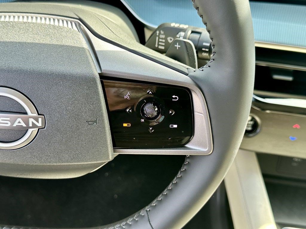 Used 2025 Nissan Murano SL AWD/4WD image 28