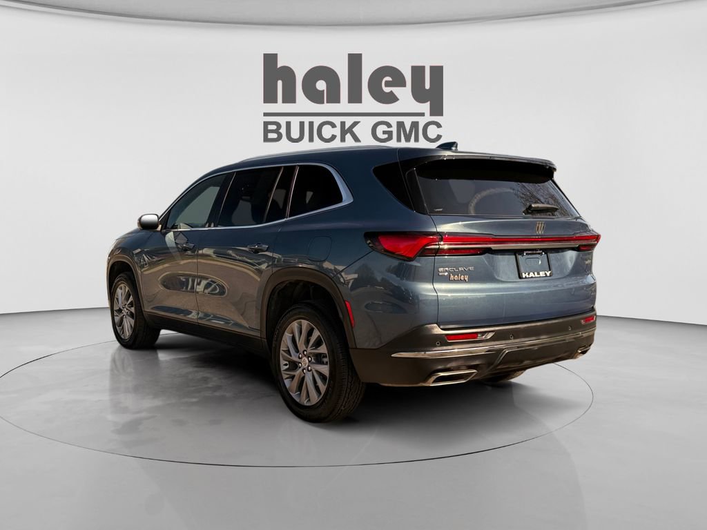 Used 2025 Buick Enclave Preferred image 3