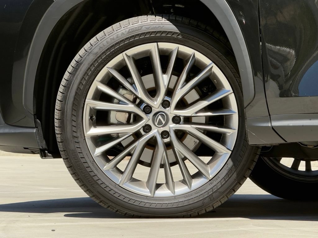 Certified 2025 Lexus NX 350h AWD w/ Premium Package image 9