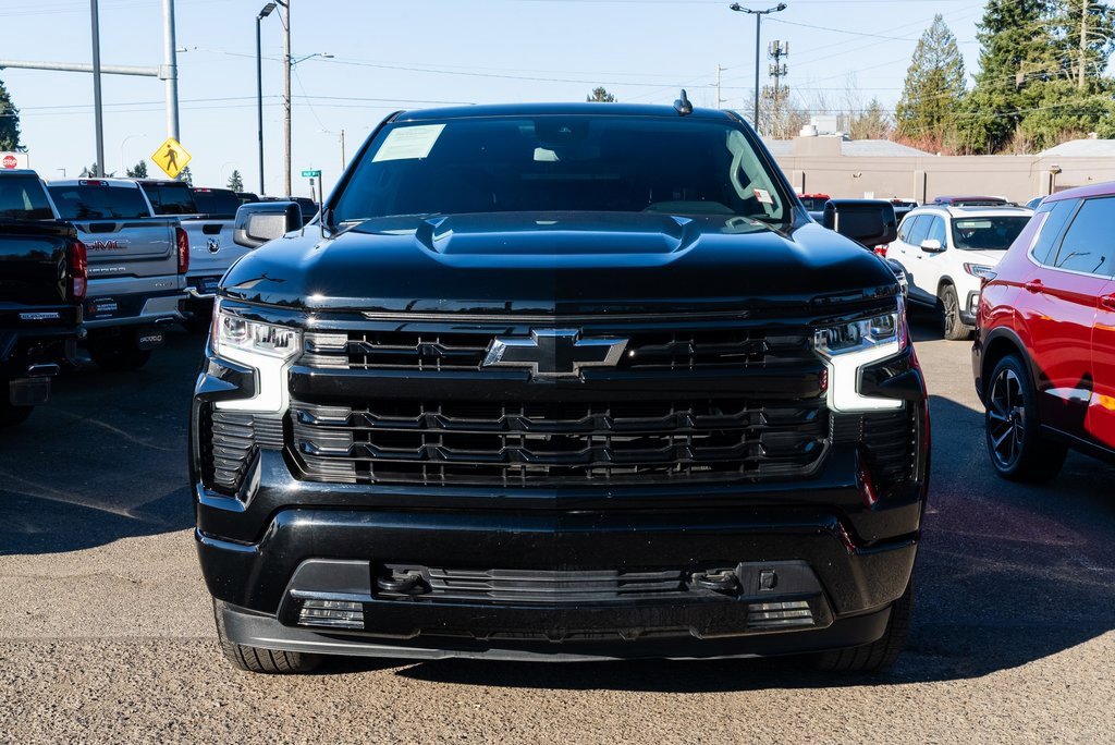 Used 2022 Chevrolet Silverado 1500 RST image 2