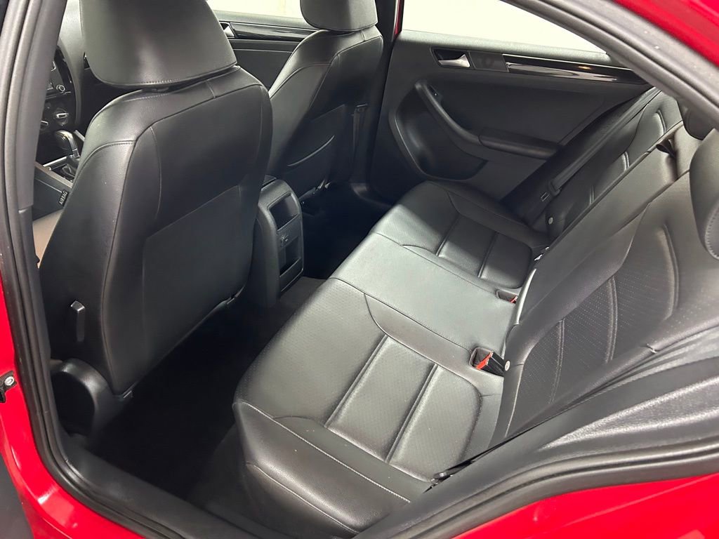 Used 2018 Volkswagen Jetta Sport image 15